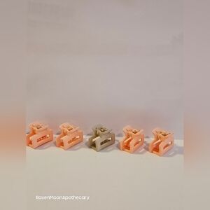 3/15$ Bundle Deal  New Five Mini Hair clips